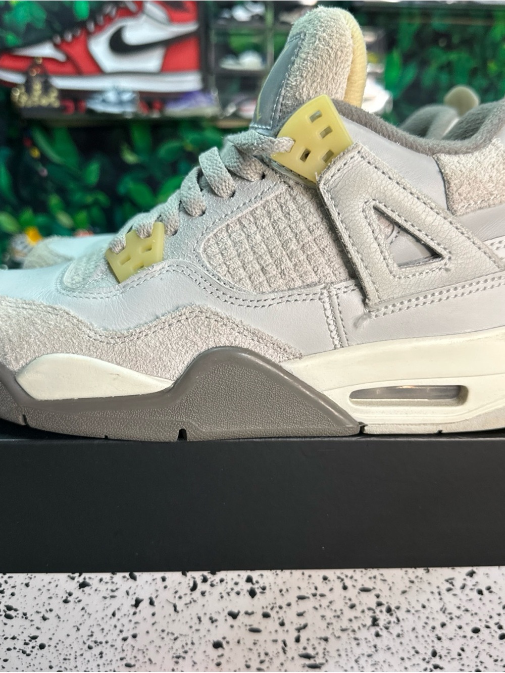 Jordan 4 Retro SE Craft Photon Dust Size 5Y/6.5W
